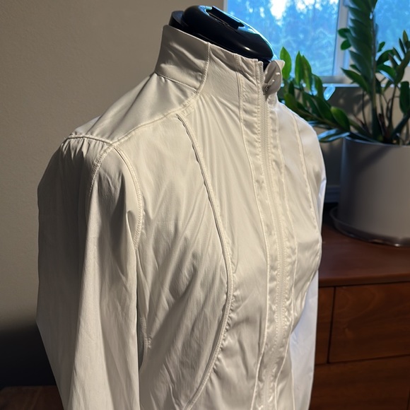 NWT Lululemon Laser Speed Jacket - Picture 2 of 4
